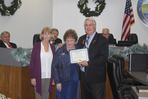 Chamber President Recognizes Outgoing Mayor