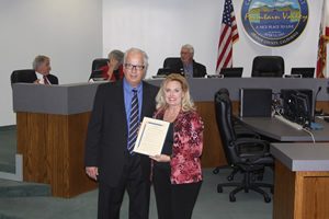 Mayor Honors City Pageant