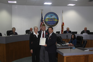 Mayor Vo in Support of Buddy Poppy Month May 2014